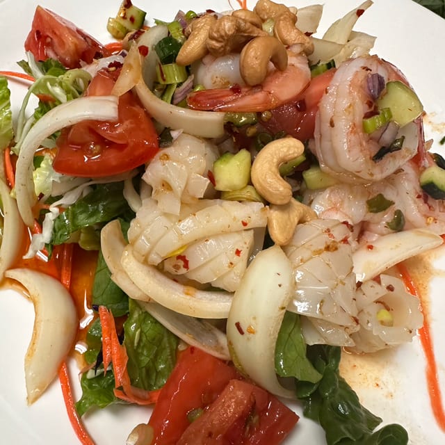 Calamari & Prawns Salad.